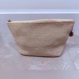 The Sak Hand Crochet Make Up Bag Pouch Color Bamboo Zipper Closure Inside Pocket